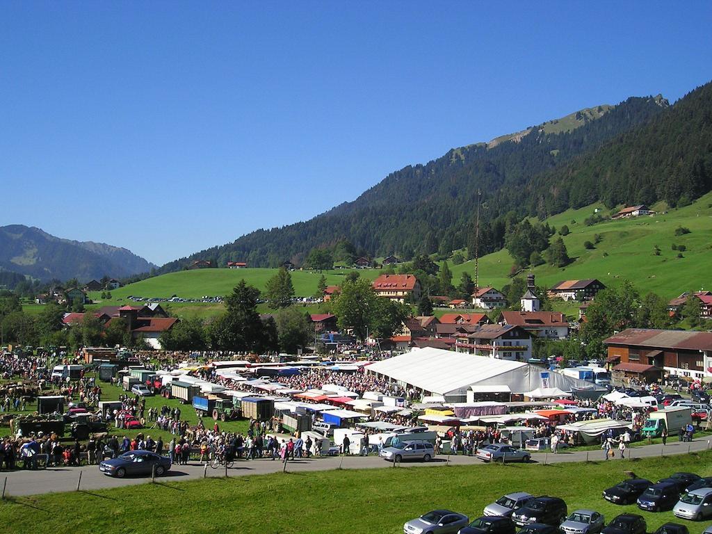 Gaestehaus Schlegel Гунзесрид Екстериор снимка